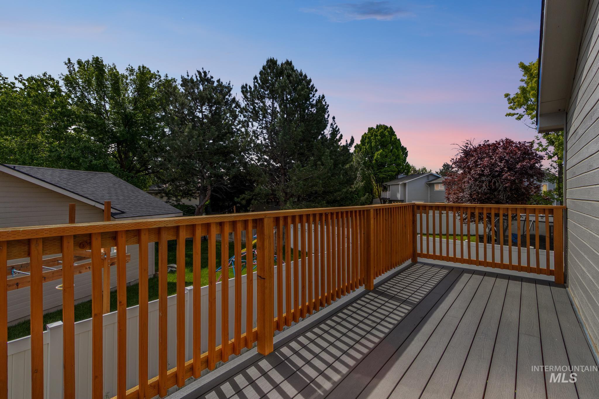 1720 N Aronmink, Meridian, Idaho 83646, 5 Bedrooms, 3 Bathrooms, Residential For Sale, Price $619,900,MLS 98985658
