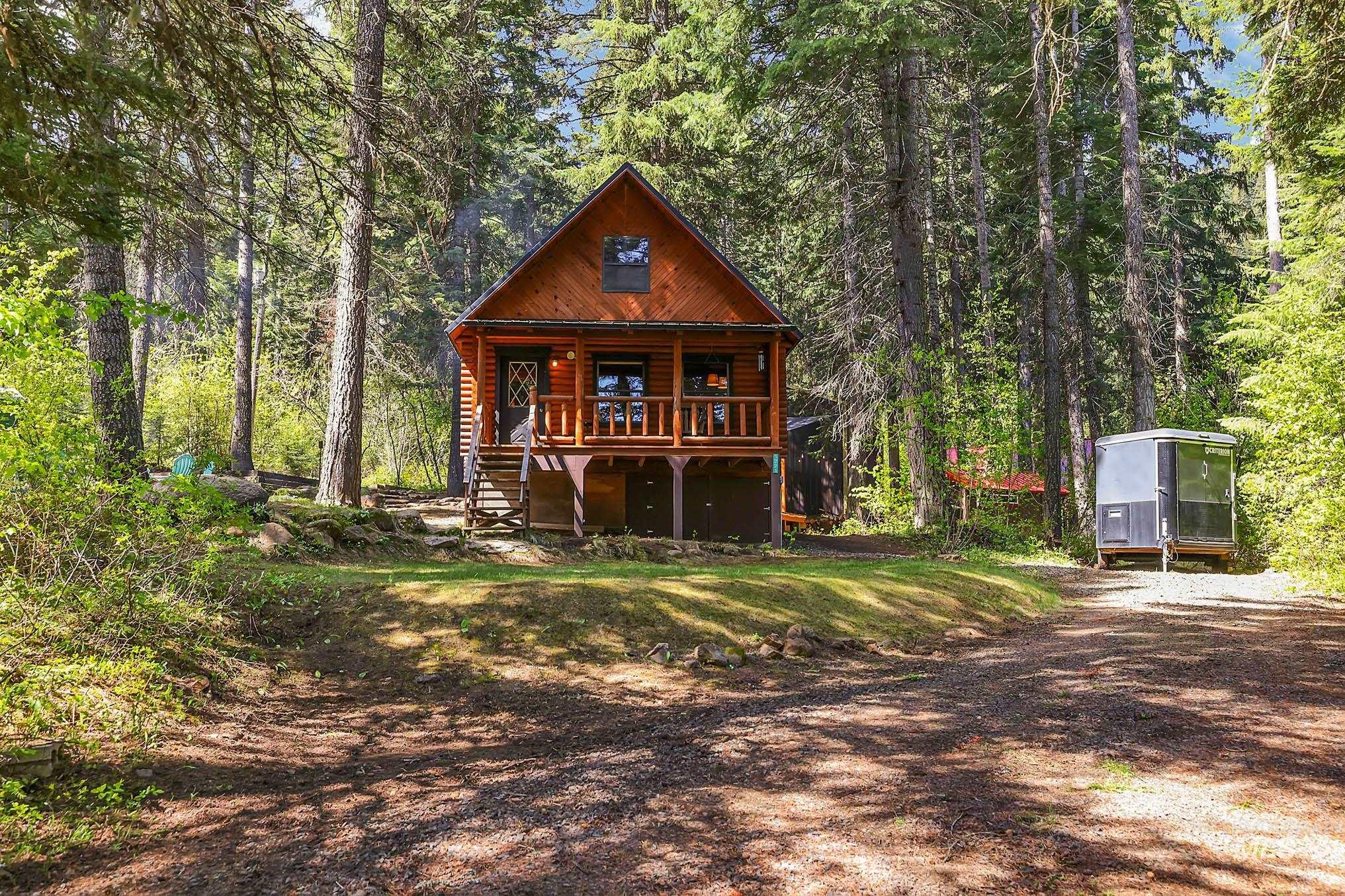 1221 Fox Rd., Cascade, Idaho 83611, 2 Bedrooms, 1 Bathroom, Residential For Sale, Price $399,900,MLS 98985660