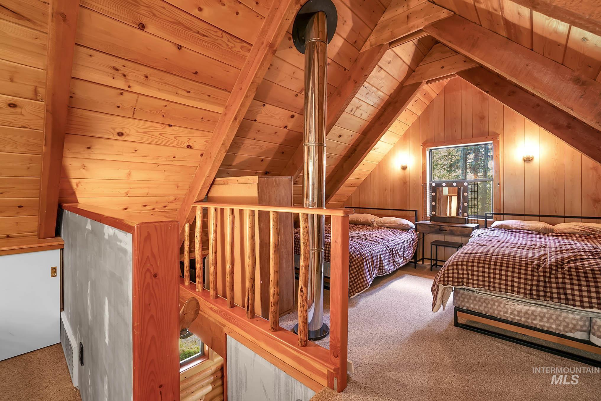 1221 Fox Rd., Cascade, Idaho 83611, 2 Bedrooms, 1 Bathroom, Residential For Sale, Price $399,900,MLS 98985660