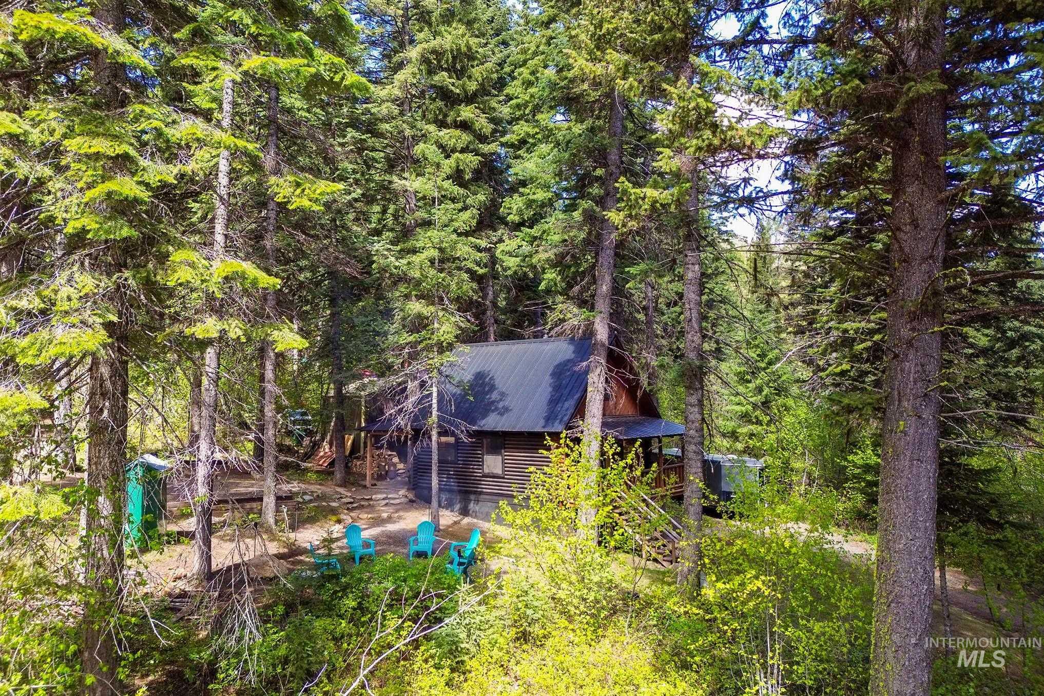 1221 Fox Rd., Cascade, Idaho 83611, 2 Bedrooms, 1 Bathroom, Residential For Sale, Price $399,900,MLS 98985660