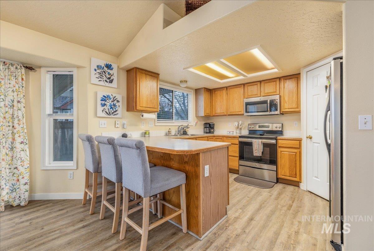 413 Summer Ct, Nampa, Idaho 83686, 4 Bedrooms, 2.5 Bathrooms, Residential For Sale, Price $415,000,MLS 98985662