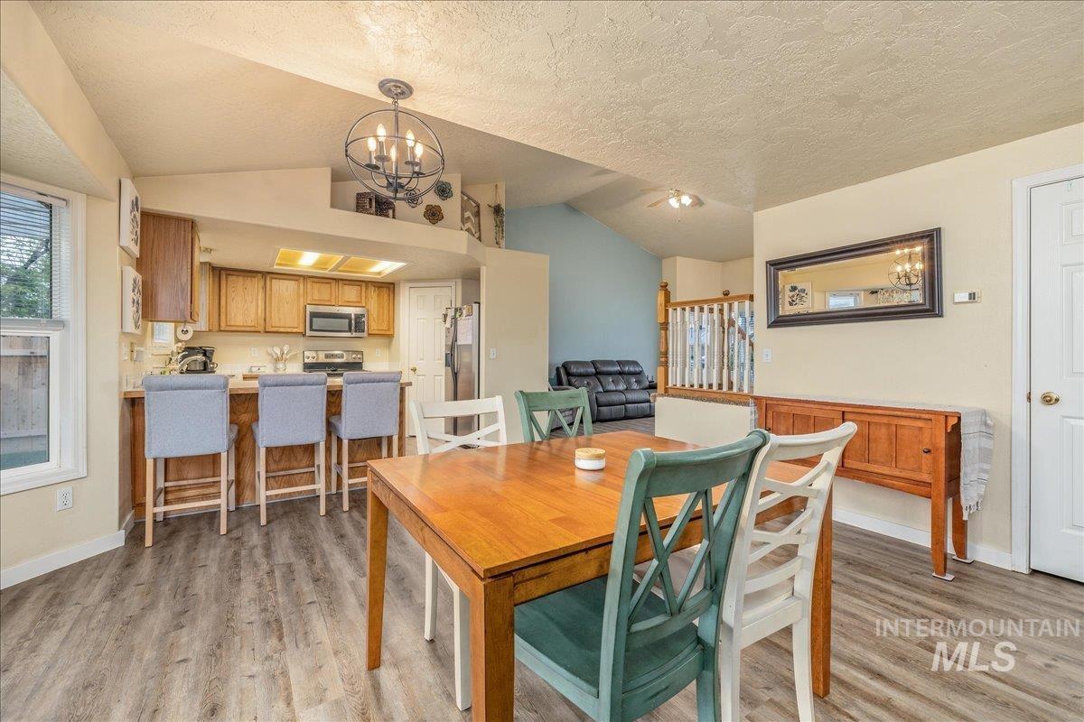 413 Summer Ct, Nampa, Idaho 83686, 4 Bedrooms, 2.5 Bathrooms, Residential For Sale, Price $415,000,MLS 98985662