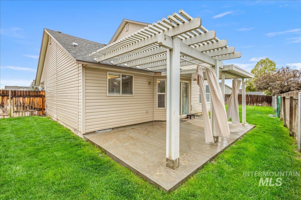413 Summer Ct, Nampa, Idaho 83686, 4 Bedrooms, 2.5 Bathrooms, Residential For Sale, Price $415,000,MLS 98985662