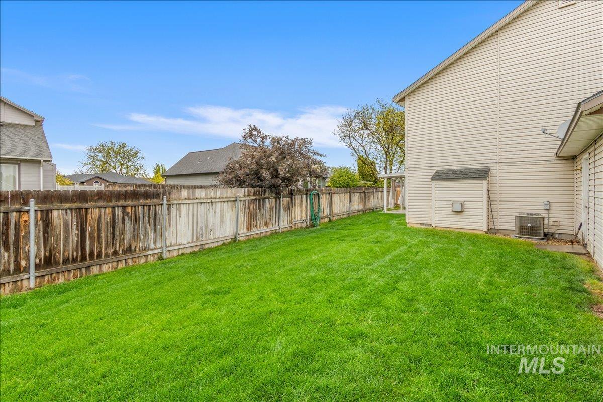 413 Summer Ct, Nampa, Idaho 83686, 4 Bedrooms, 2.5 Bathrooms, Residential For Sale, Price $415,000,MLS 98985662