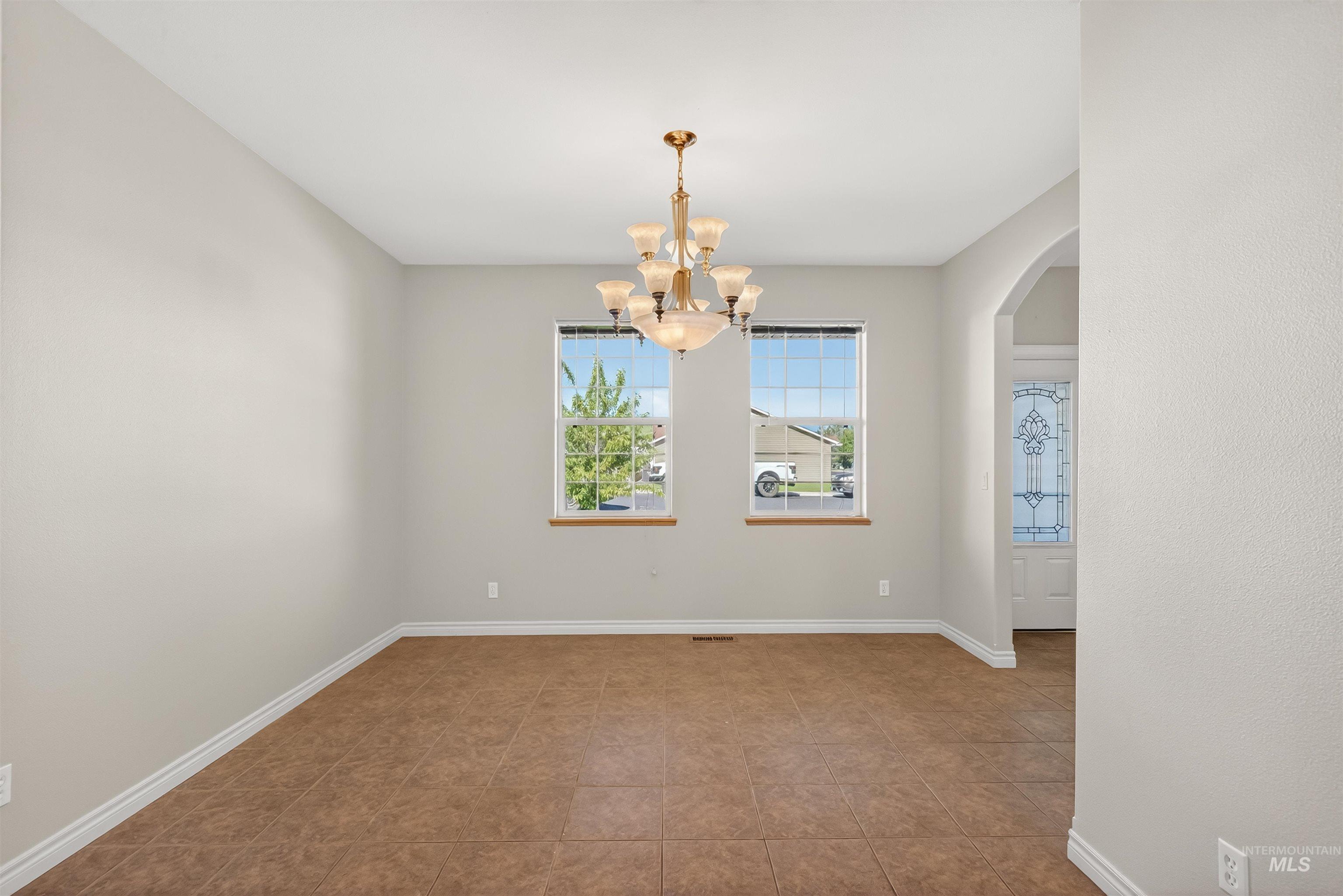 1101 Liberty Circle, Clarkston, Washington 99403, 3 Bedrooms, 2 Bathrooms, Residential For Sale, Price $389,500, 98985668
