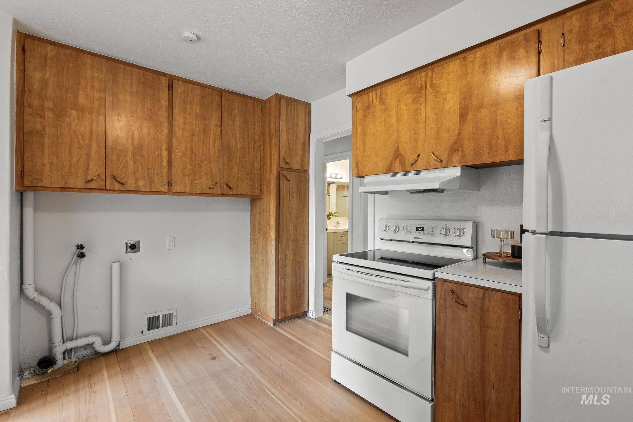 2521 W Bannock St, Boise, Idaho 83702, 3 Bedrooms, 2 Bathrooms, Residential For Sale, Price $750,000,MLS 98985669