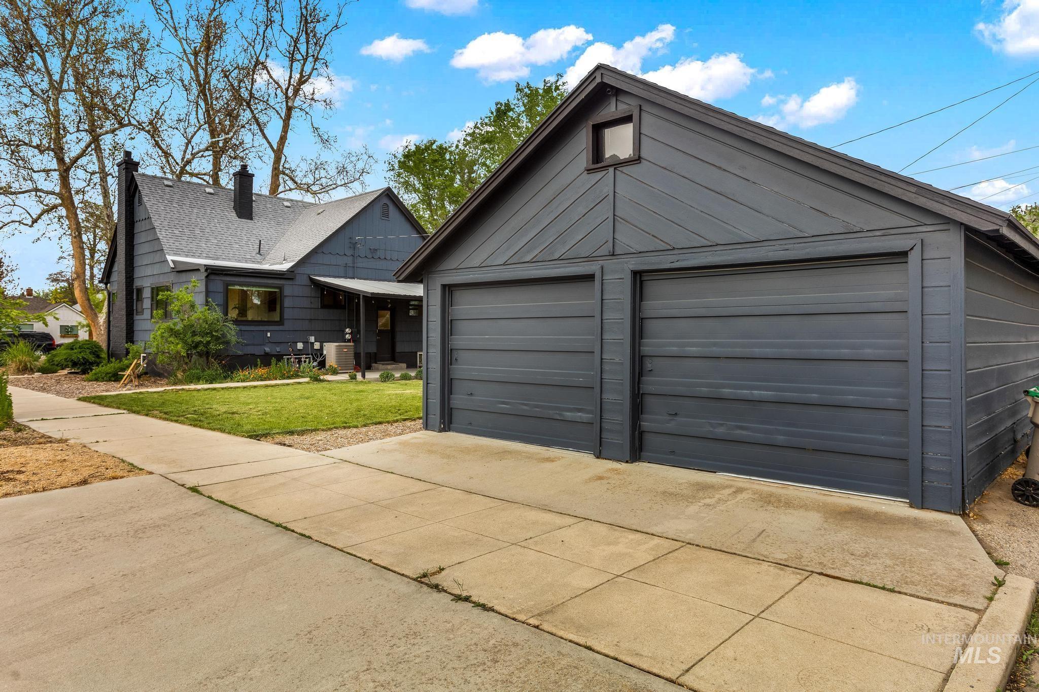 2521 W Bannock St, Boise, Idaho 83702, 3 Bedrooms, 2 Bathrooms, Residential For Sale, Price $750,000,MLS 98985669