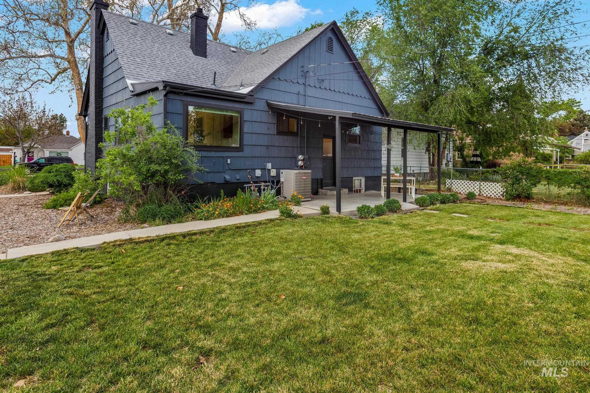 2521 W Bannock St, Boise, Idaho 83702, 3 Bedrooms, 2 Bathrooms, Residential For Sale, Price $750,000,MLS 98985669