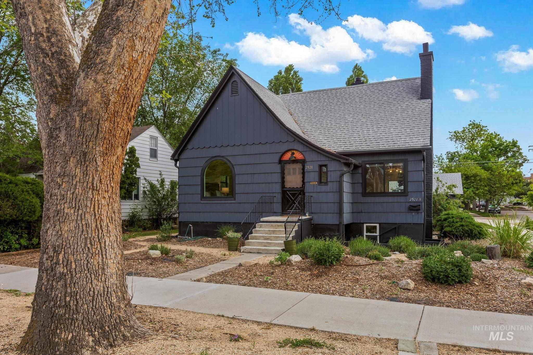 2521 W Bannock St, Boise, Idaho 83702, 3 Bedrooms, 2 Bathrooms, Residential For Sale, Price $750,000,MLS 98985669