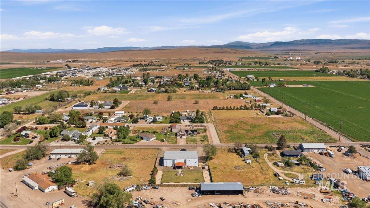 987 NW McMurtrey Rd, Mountain Home, Idaho 83647-5347, Business/Commercial For Sale, Price $799,900,MLS 98985671
