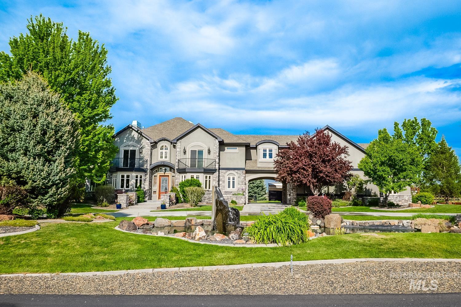 7982 S Old Farm Lane, Meridian, Idaho 83642, 3 Bedrooms, 6 Bathrooms, Residential For Sale, Price $1,777,000,MLS 98985672