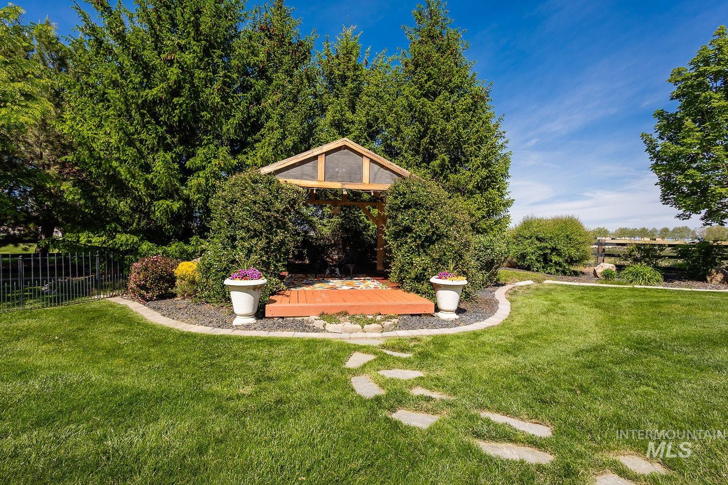 7982 S Old Farm Lane, Meridian, Idaho 83642, 4 Bedrooms, 6 Bathrooms, Residential For Sale, Price $1,699,000, 98985672
