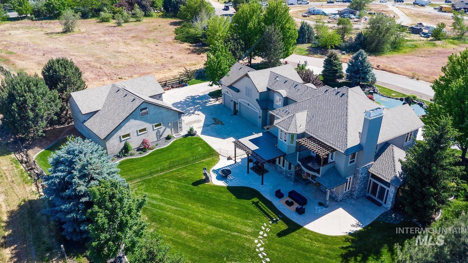 7982 S Old Farm Lane, Meridian, Idaho 83642, 4 Bedrooms, 6 Bathrooms, Residential For Sale, Price $1,699,000, 98985672