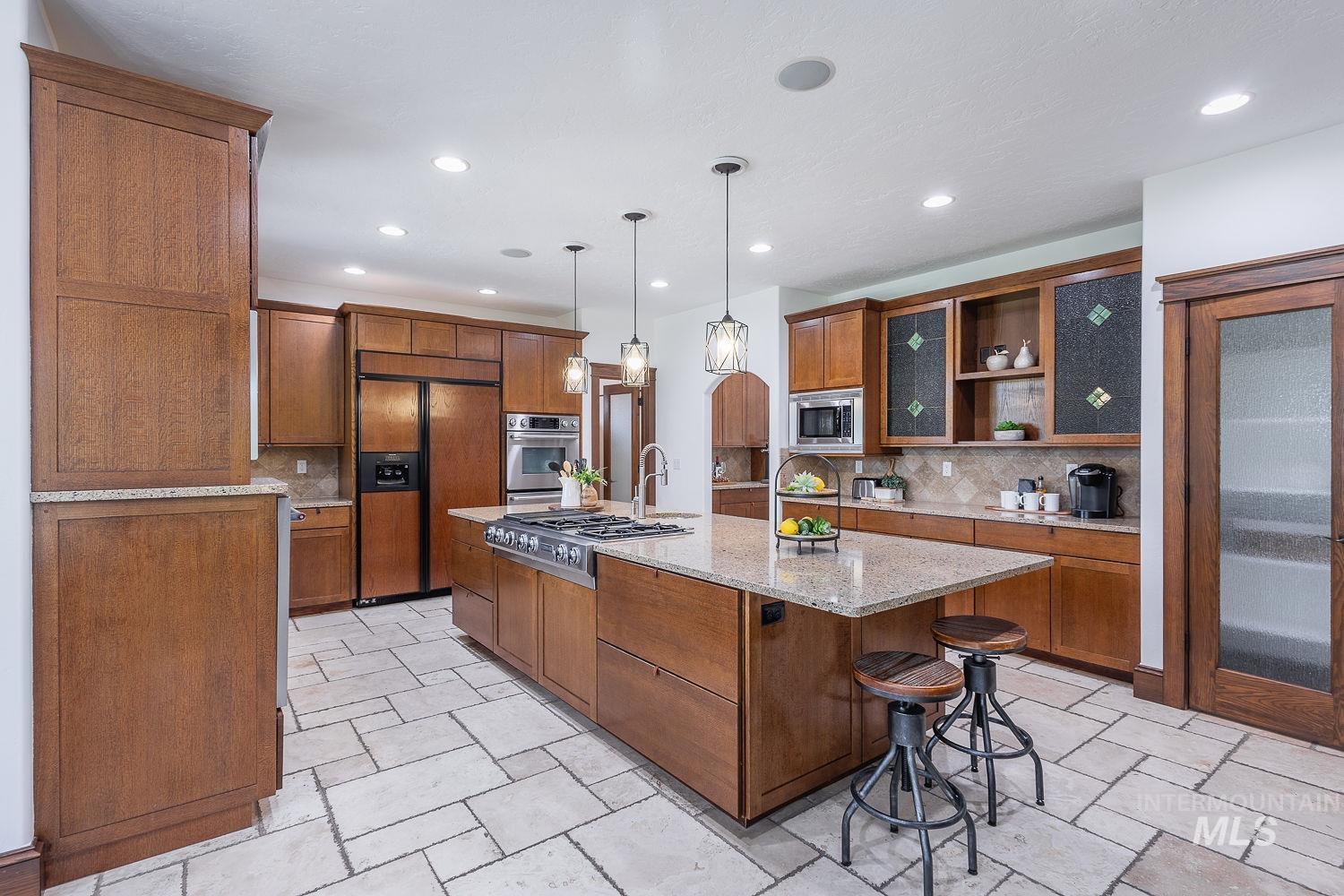 7982 S Old Farm Lane, Meridian, Idaho 83642, 4 Bedrooms, 6 Bathrooms, Residential For Sale, Price $1,699,000, 98985672