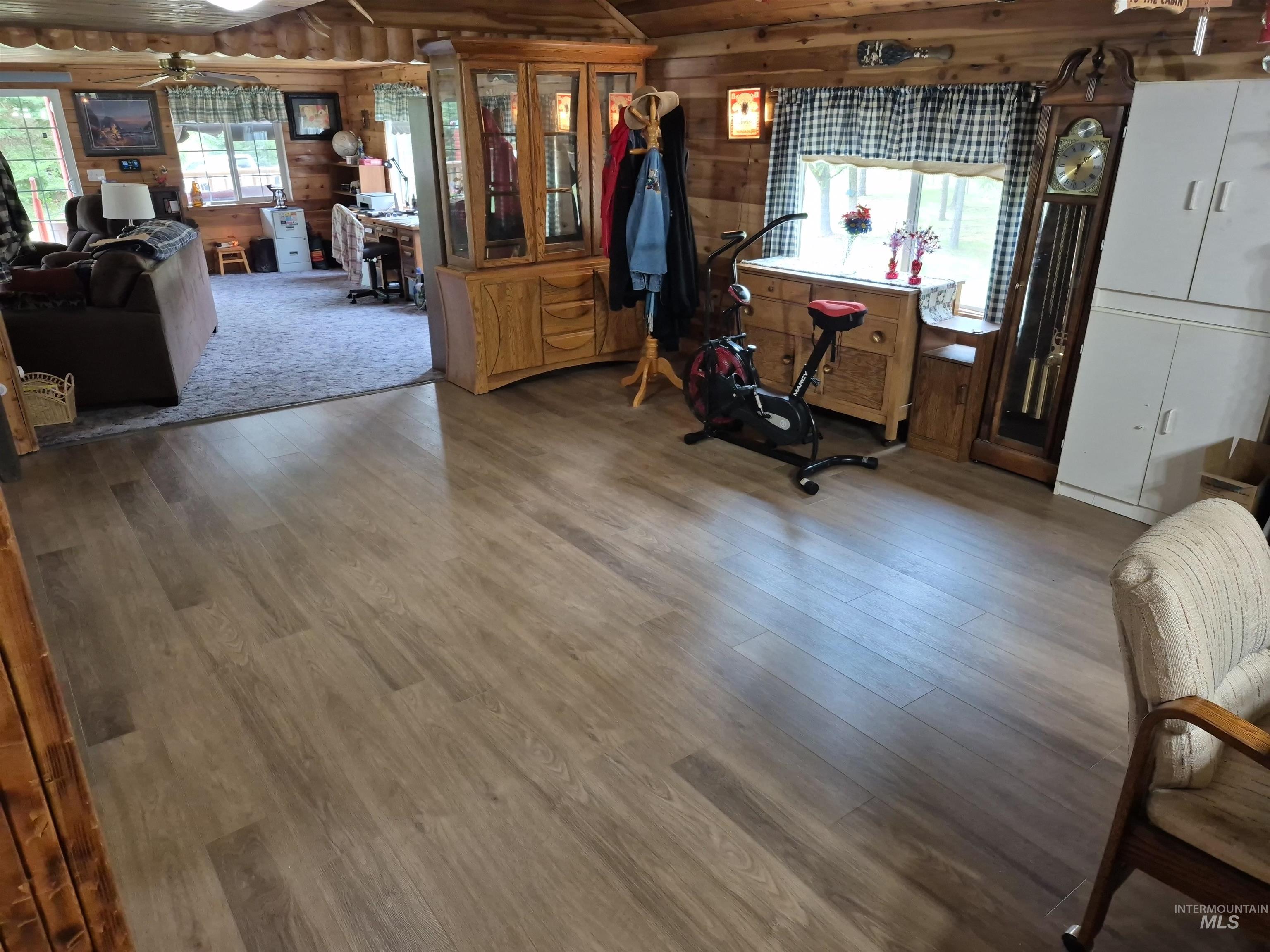 3460 American River Rd, Elk City, Idaho 83525, 3 Bedrooms, 2 Bathrooms, Residential For Sale, Price $525,000,MLS 98985673