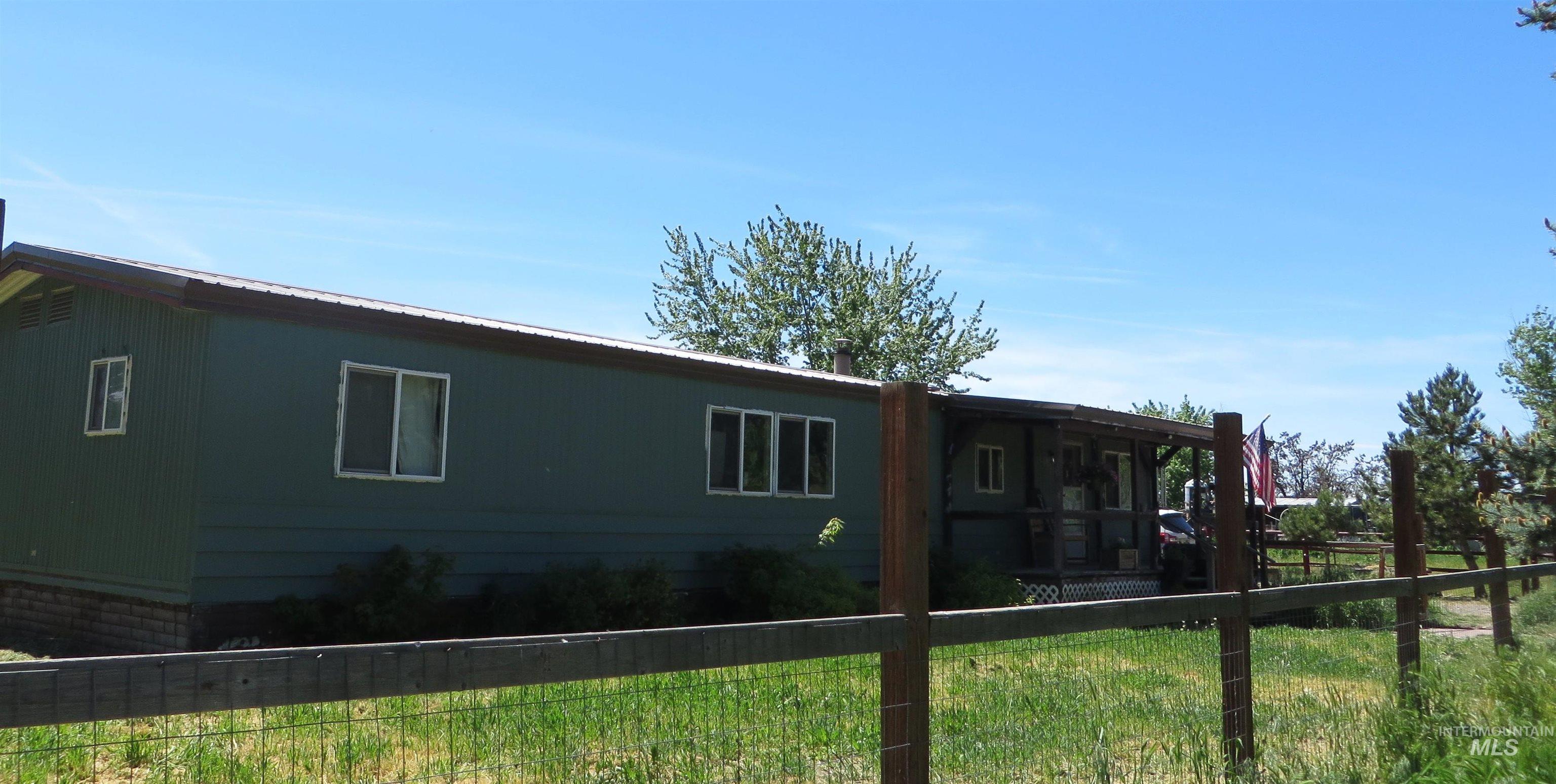 937 Indianhead Road, Weiser, Idaho 83672, 3 Bedrooms, 2 Bathrooms, Residential For Sale, Price $299,900,MLS 98985674