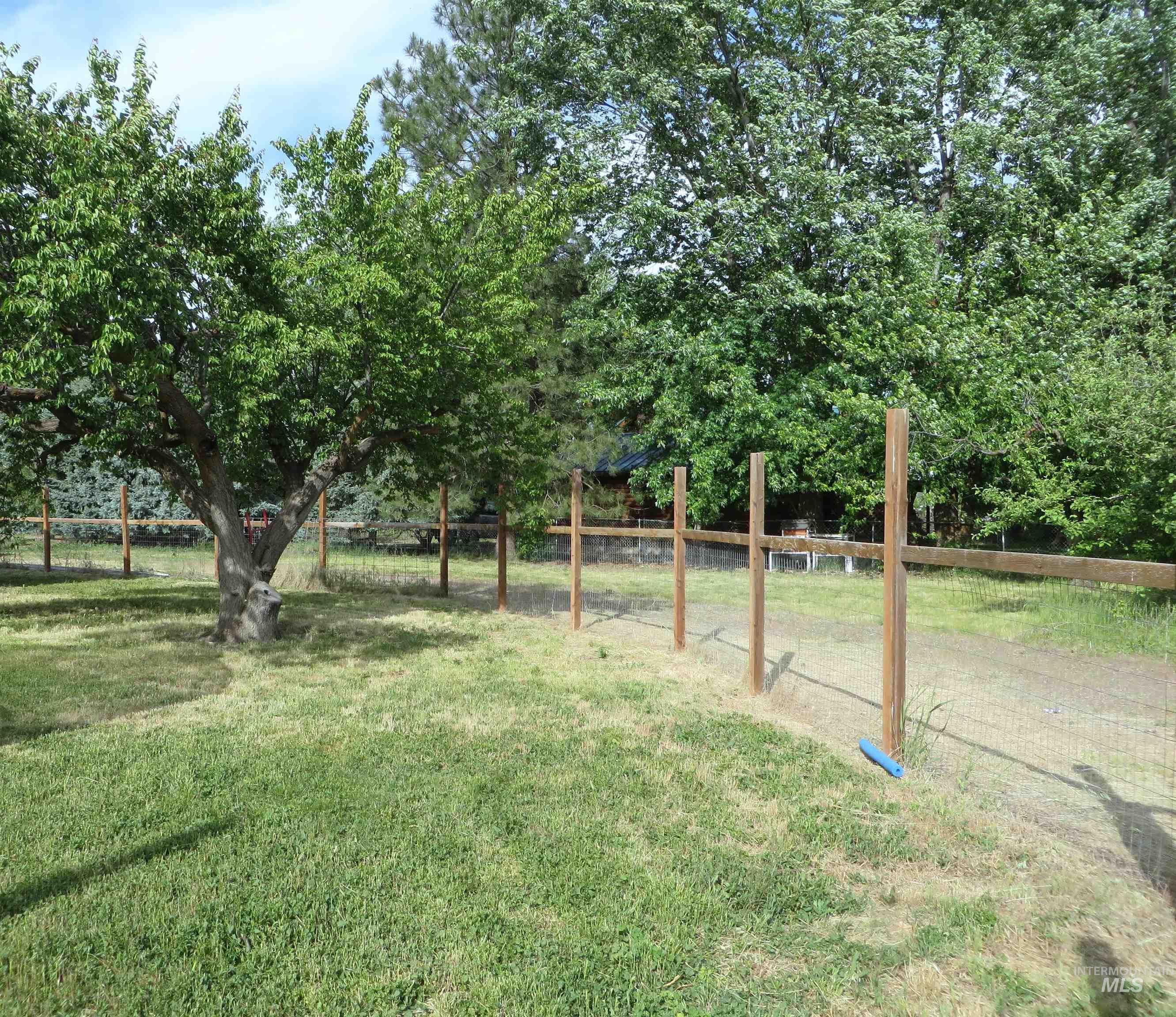 937 Indianhead Road, Weiser, Idaho 83672, 3 Bedrooms, 2 Bathrooms, Residential For Sale, Price $299,900,MLS 98985674