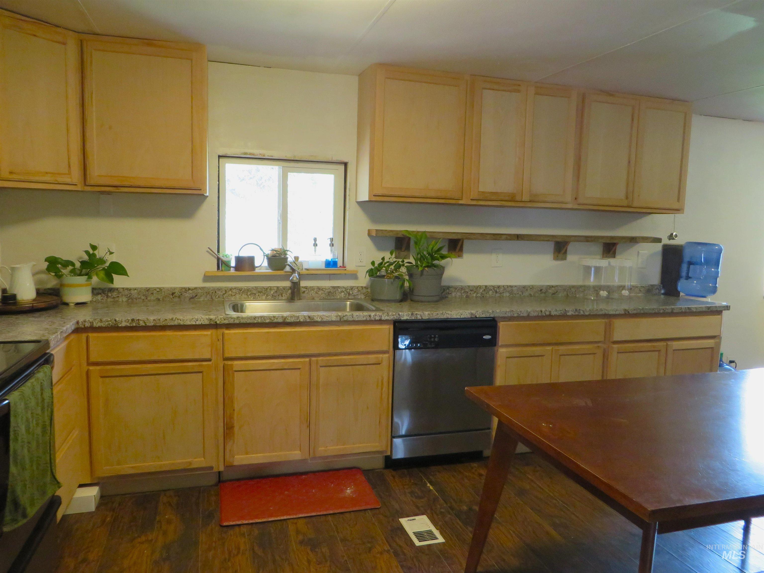 937 Indianhead Road, Weiser, Idaho 83672, 3 Bedrooms, 2 Bathrooms, Residential For Sale, Price $299,900,MLS 98985674