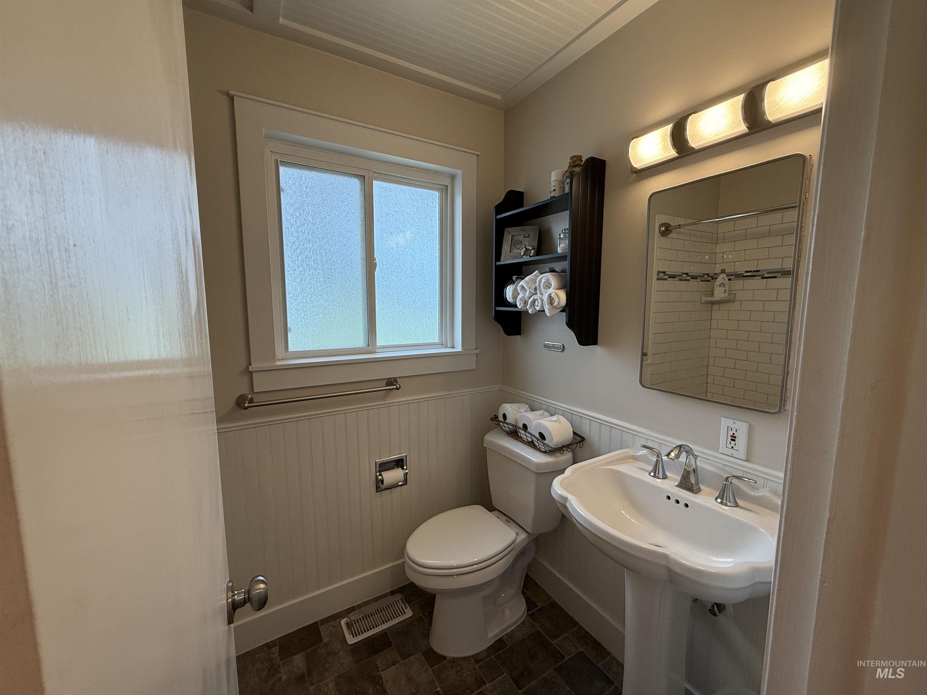 4106 Jessie Ln, Nampa, Idaho 83686-8862, 4 Bedrooms, 2.5 Bathrooms, Residential For Sale, Price $500,000,MLS 98985676