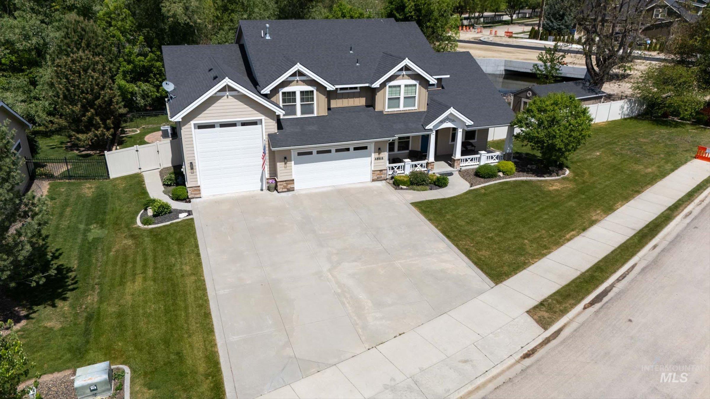 4868 W Rosslare Dr, Eagle, Idaho 83616, 4 Bedrooms, 2.5 Bathrooms, Residential For Sale, Price $699,900, 98985678