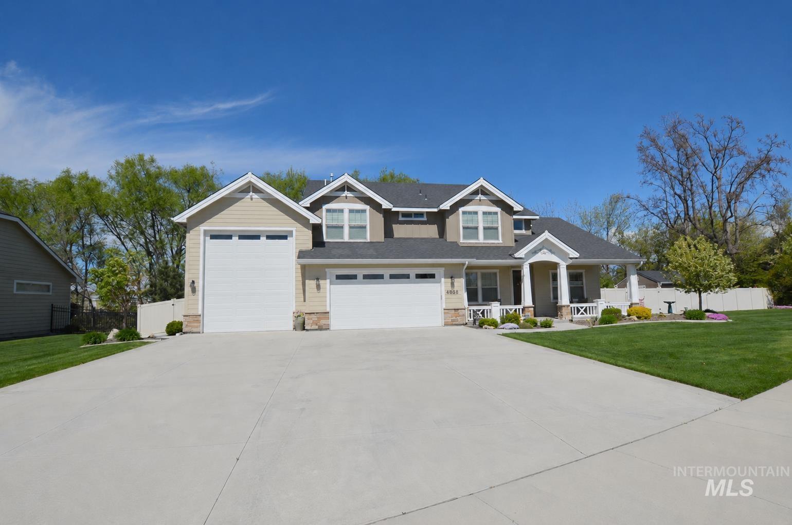 4868 W Rosslare Dr, Eagle, Idaho 83616, 4 Bedrooms, 2.5 Bathrooms, Residential For Sale, Price $699,900,MLS 98985678