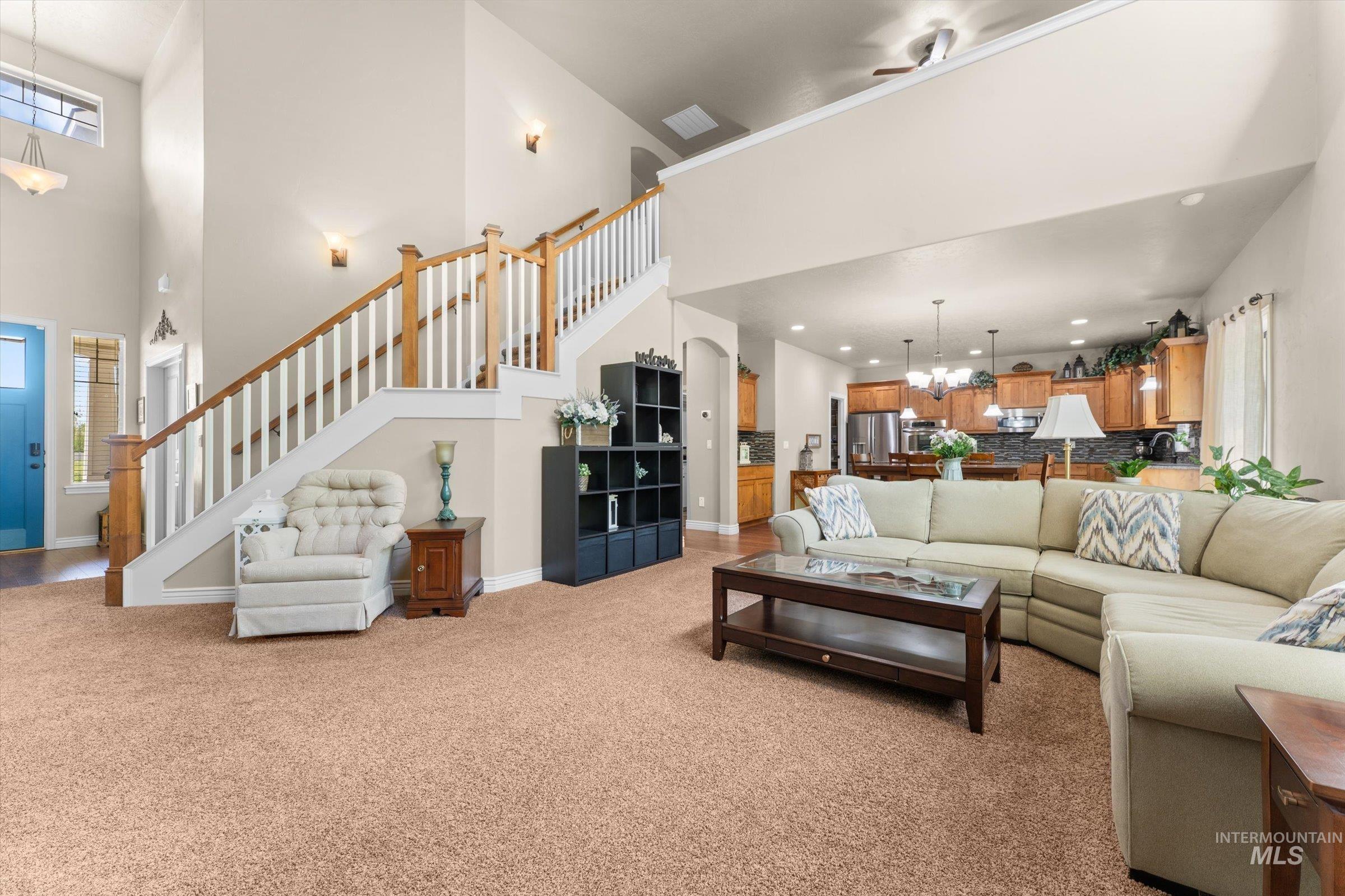 4868 W Rosslare Dr, Eagle, Idaho 83616, 4 Bedrooms, 2.5 Bathrooms, Residential For Sale, Price $699,900, 98985678