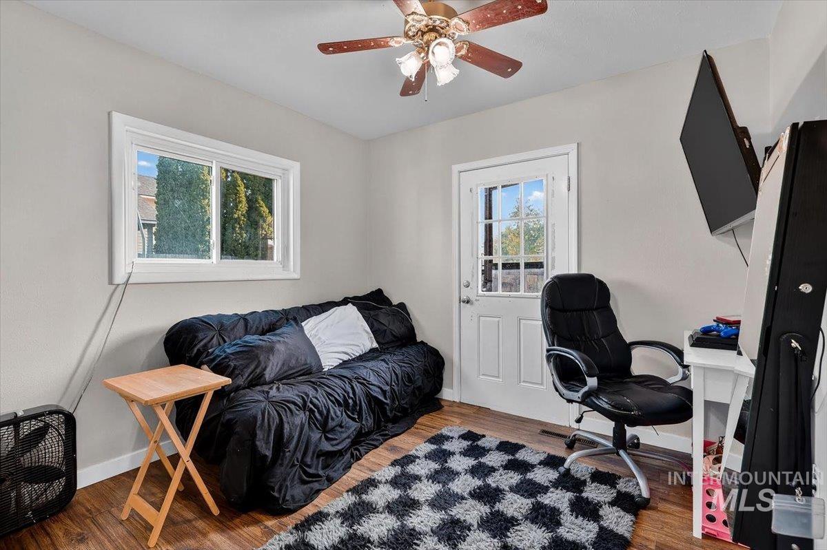 3216 S 10th Ave, Caldwell, Idaho 83605-5859, 6 Bedrooms, 2.5 Bathrooms, Residential For Sale, Price $460,000,MLS 98985679