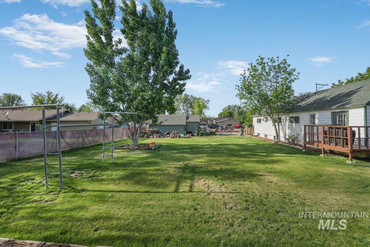 3216 S 10th Ave, Caldwell, Idaho 83605-5859, 6 Bedrooms, 2.5 Bathrooms, Residential For Sale, Price $460,000,MLS 98985679