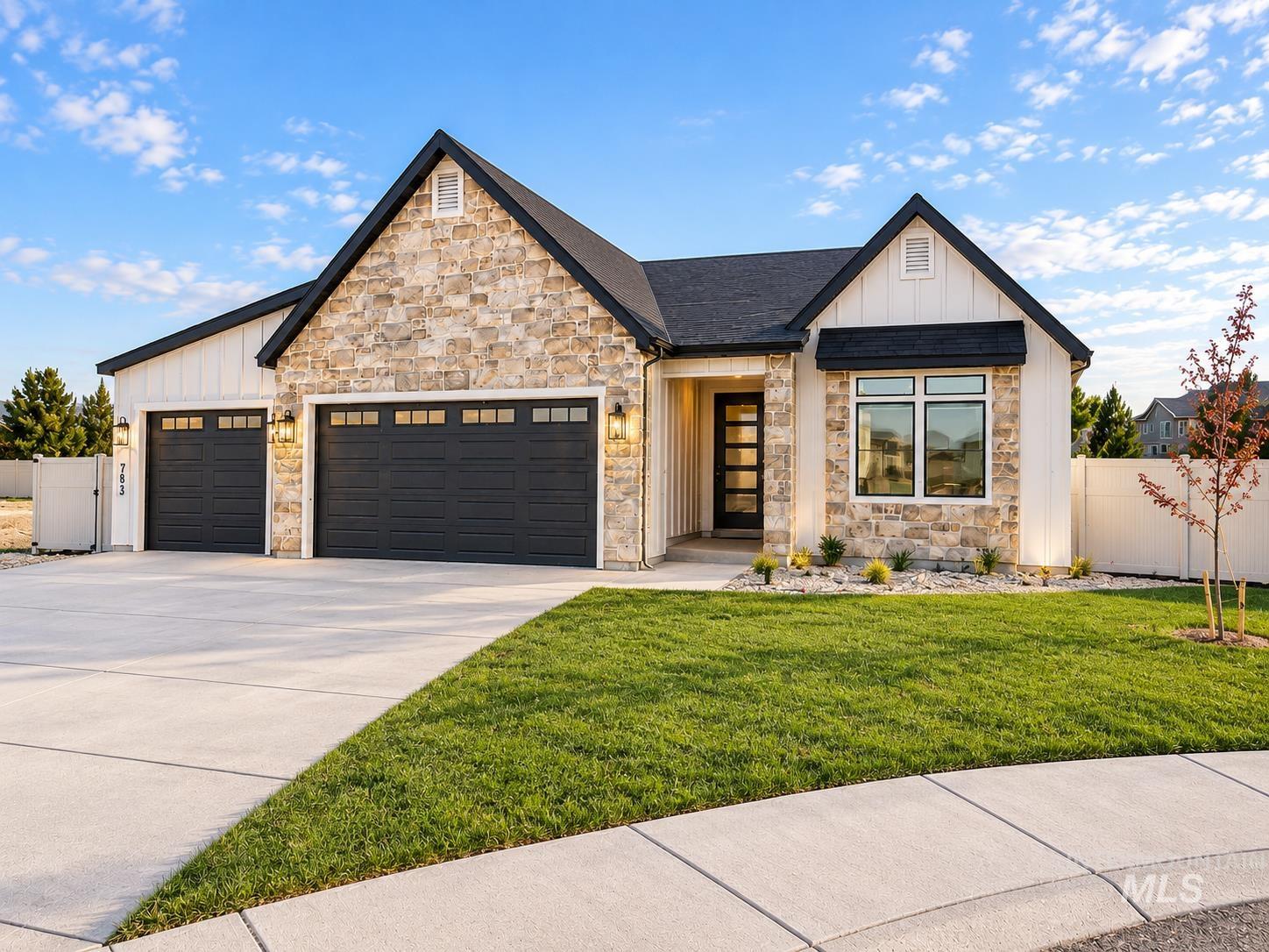 783 Kamiah Rd, Twin Falls, Idaho 83301, 4 Bedrooms, 2 Bathrooms, Residential For Sale, Price $554,900,MLS 98985681