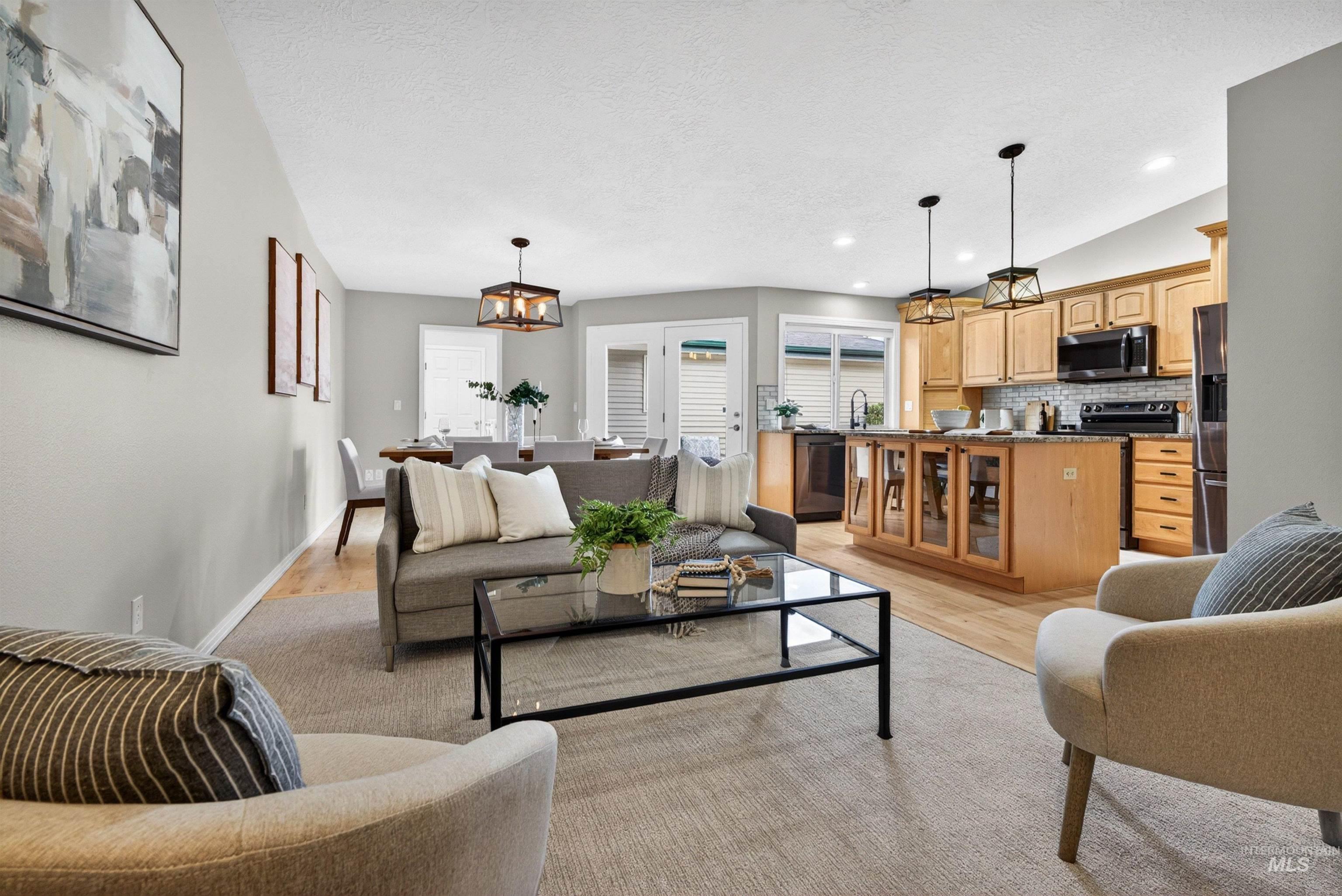 4023 N Bayou Lane, Boise, Idaho 83703-3035, 2 Bedrooms, 2 Bathrooms, Residential For Sale, Price $549,000,MLS 98985688