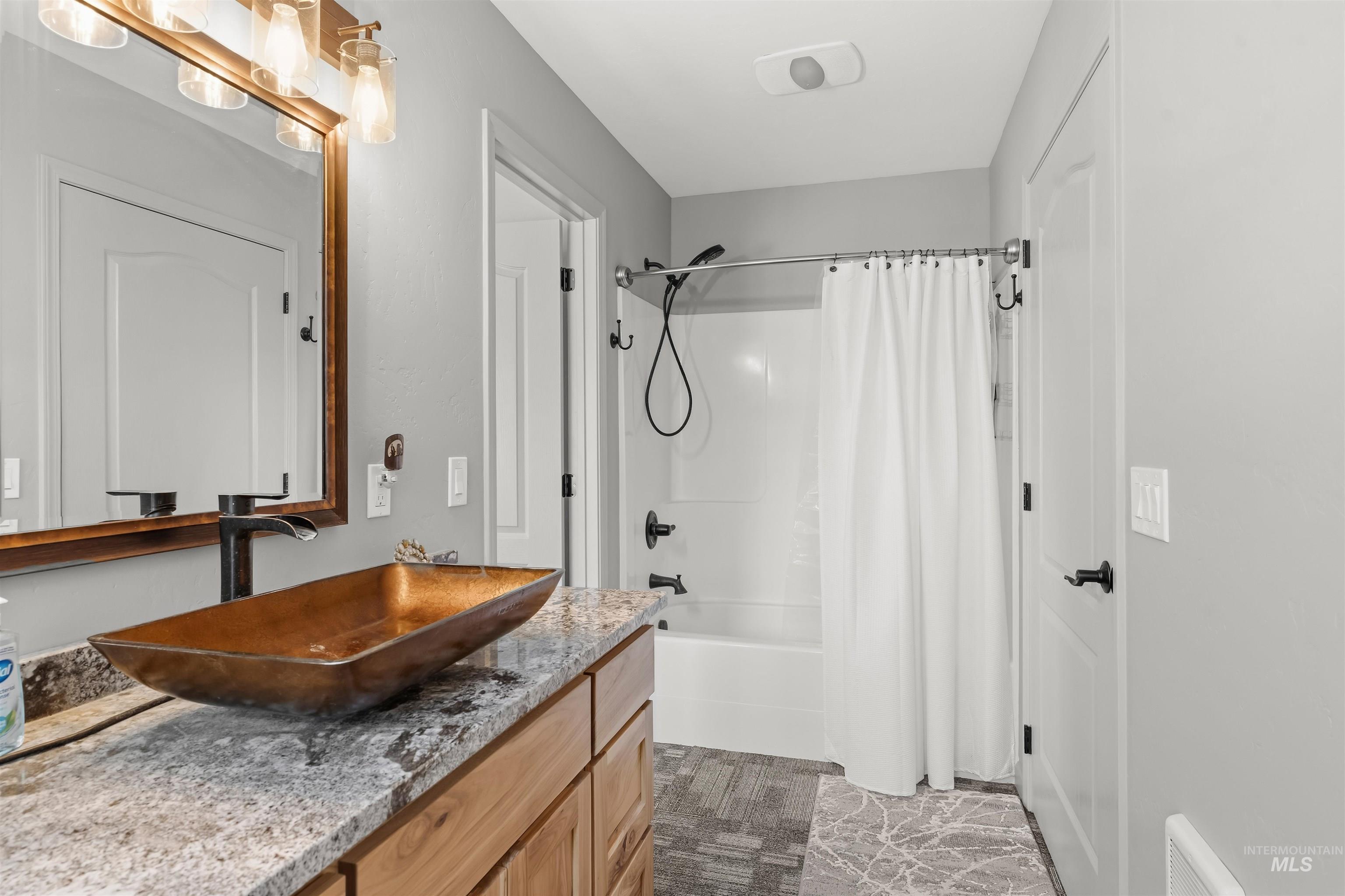 507 Bearlea Road, Anatone, Washington 99402, 2 Bedrooms, 2 Bathrooms, Residential For Sale, Price $499,500,MLS 98985693