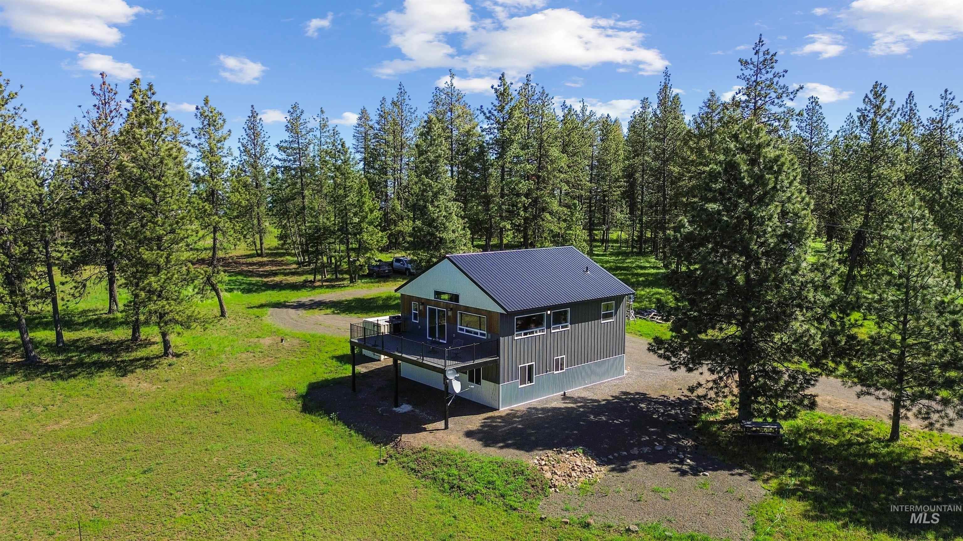 507 Bearlea Road, Anatone, Washington 99402, 2 Bedrooms, 2 Bathrooms, Residential For Sale, Price $499,500,MLS 98985693