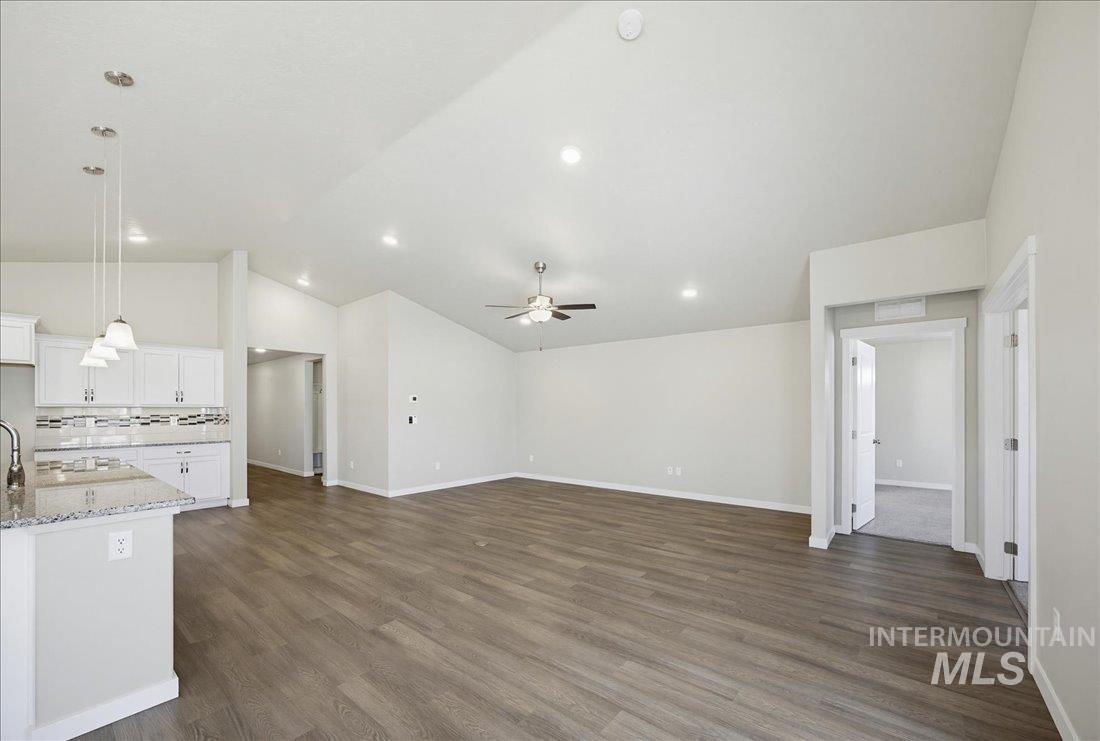 3904 E Berwick Dr, Nampa, Idaho 83687, 3 Bedrooms, 2 Bathrooms, Residential For Sale, Price $519,990,MLS 98985694