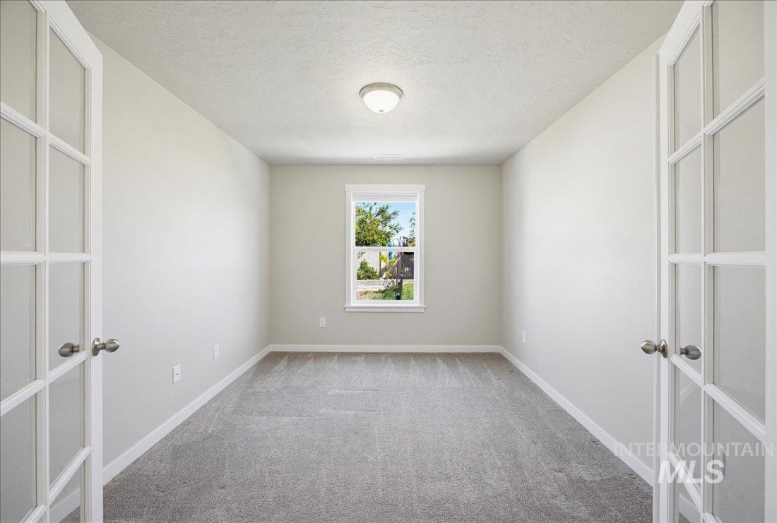 3904 E Berwick Dr, Nampa, Idaho 83687, 3 Bedrooms, 2 Bathrooms, Residential For Sale, Price $519,990,MLS 98985694