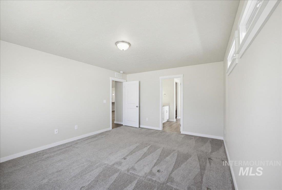 3904 E Berwick Dr, Nampa, Idaho 83687, 3 Bedrooms, 2 Bathrooms, Residential For Sale, Price $519,990,MLS 98985694