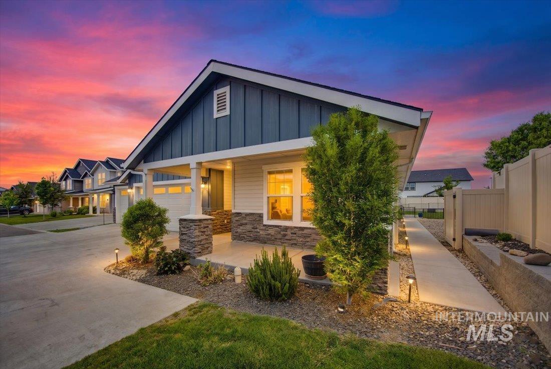 3904 E Berwick Dr, Nampa, Idaho 83687, 3 Bedrooms, 2 Bathrooms, Residential For Sale, Price $519,990,MLS 98985694
