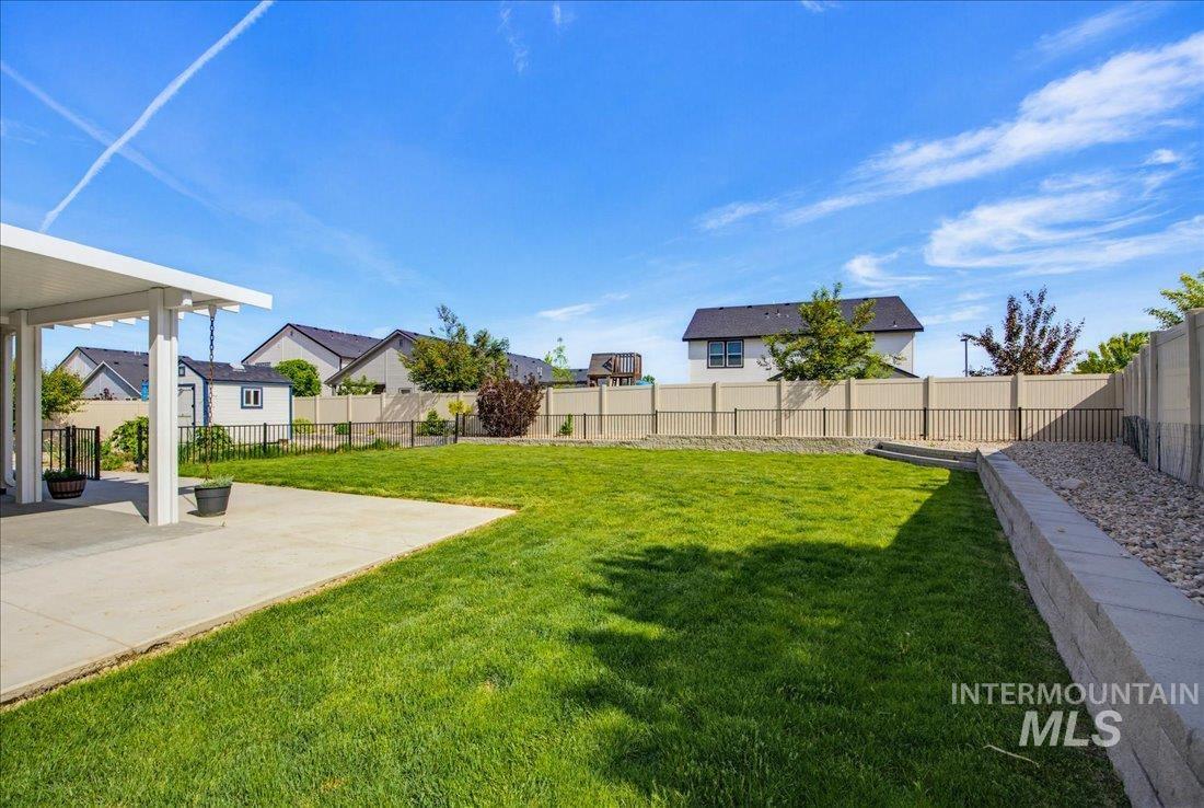 3904 E Berwick Dr, Nampa, Idaho 83687, 3 Bedrooms, 2 Bathrooms, Residential For Sale, Price $519,990,MLS 98985694