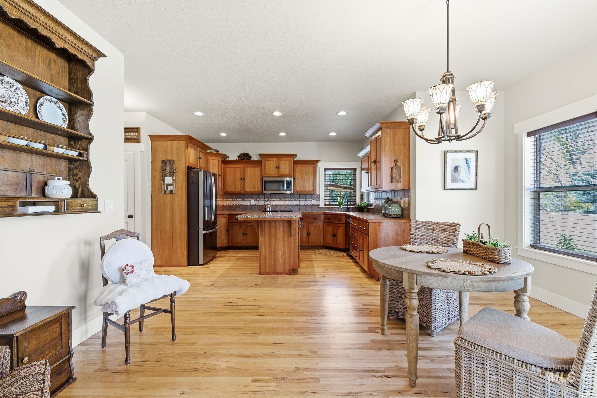 11470 S Cross Slope Pl., Nampa, Idaho 83686, 3 Bedrooms, 3 Bathrooms, Residential For Sale, Price $574,900, 98985695