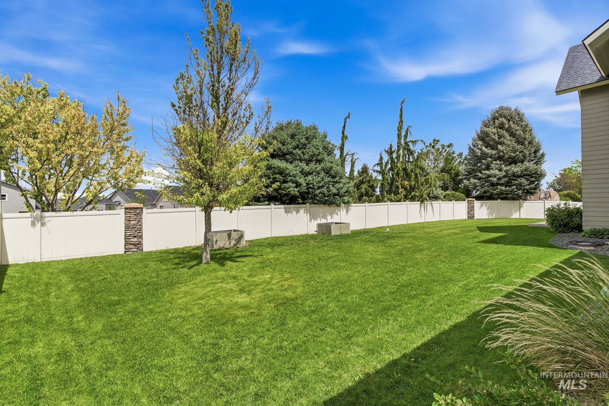 11470 S Cross Slope Pl., Nampa, Idaho 83686, 3 Bedrooms, 3 Bathrooms, Residential For Sale, Price $574,900, 98985695
