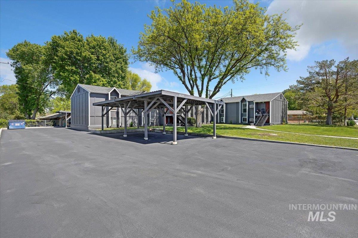 1625 Shoup Avenue E, Twin Falls, Idaho 83301, 2 Bedrooms, 1 Bathroom, Residential Income For Sale, Price $920,000,MLS 98985698