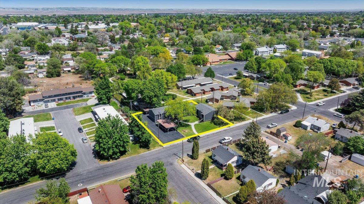 1625 Shoup Avenue E, Twin Falls, Idaho 83301, 2 Bedrooms, 1 Bathroom, Residential Income For Sale, Price $920,000,MLS 98985698