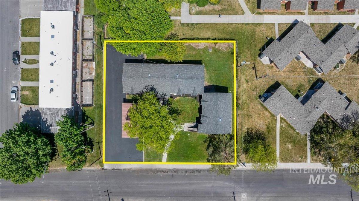 1625 Shoup Avenue E, Twin Falls, Idaho 83301, 2 Bedrooms, 1 Bathroom, Residential Income For Sale, Price $920,000,MLS 98985698