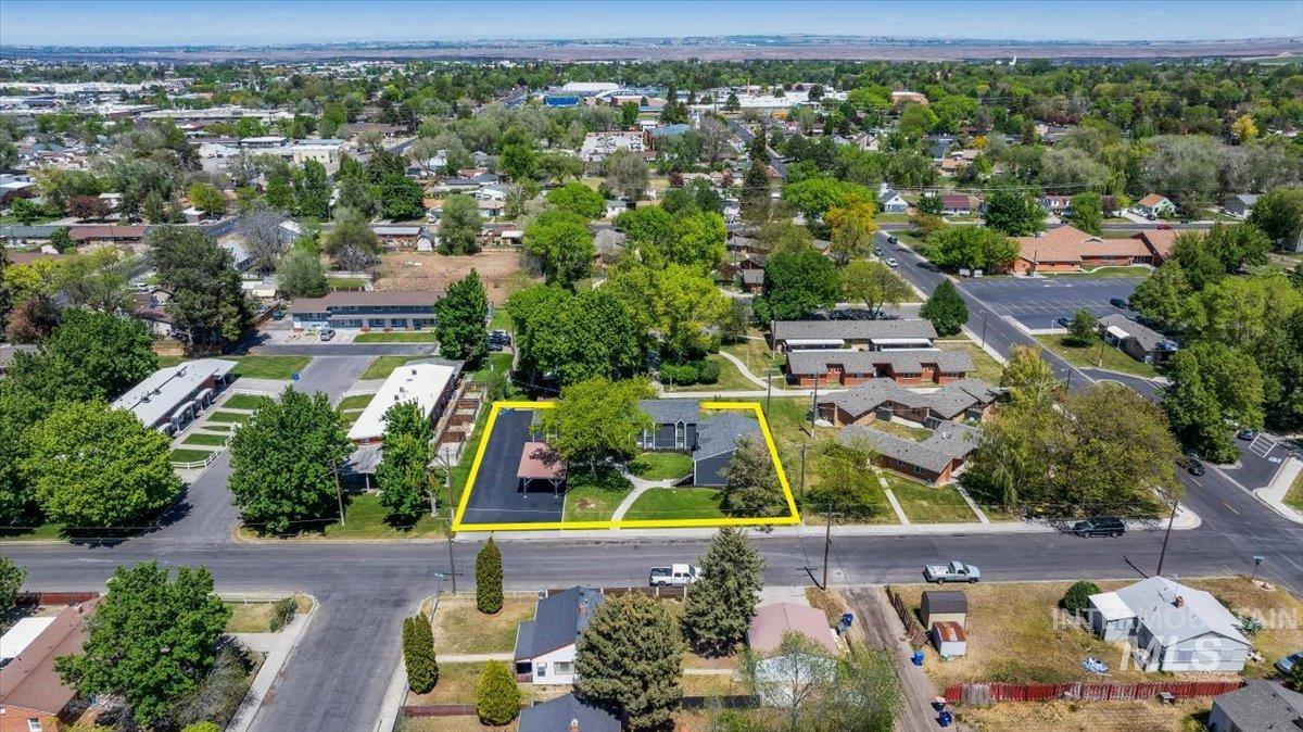 1625 Shoup Avenue E, Twin Falls, Idaho 83301, 2 Bedrooms, 1 Bathroom, Residential Income For Sale, Price $920,000,MLS 98985698