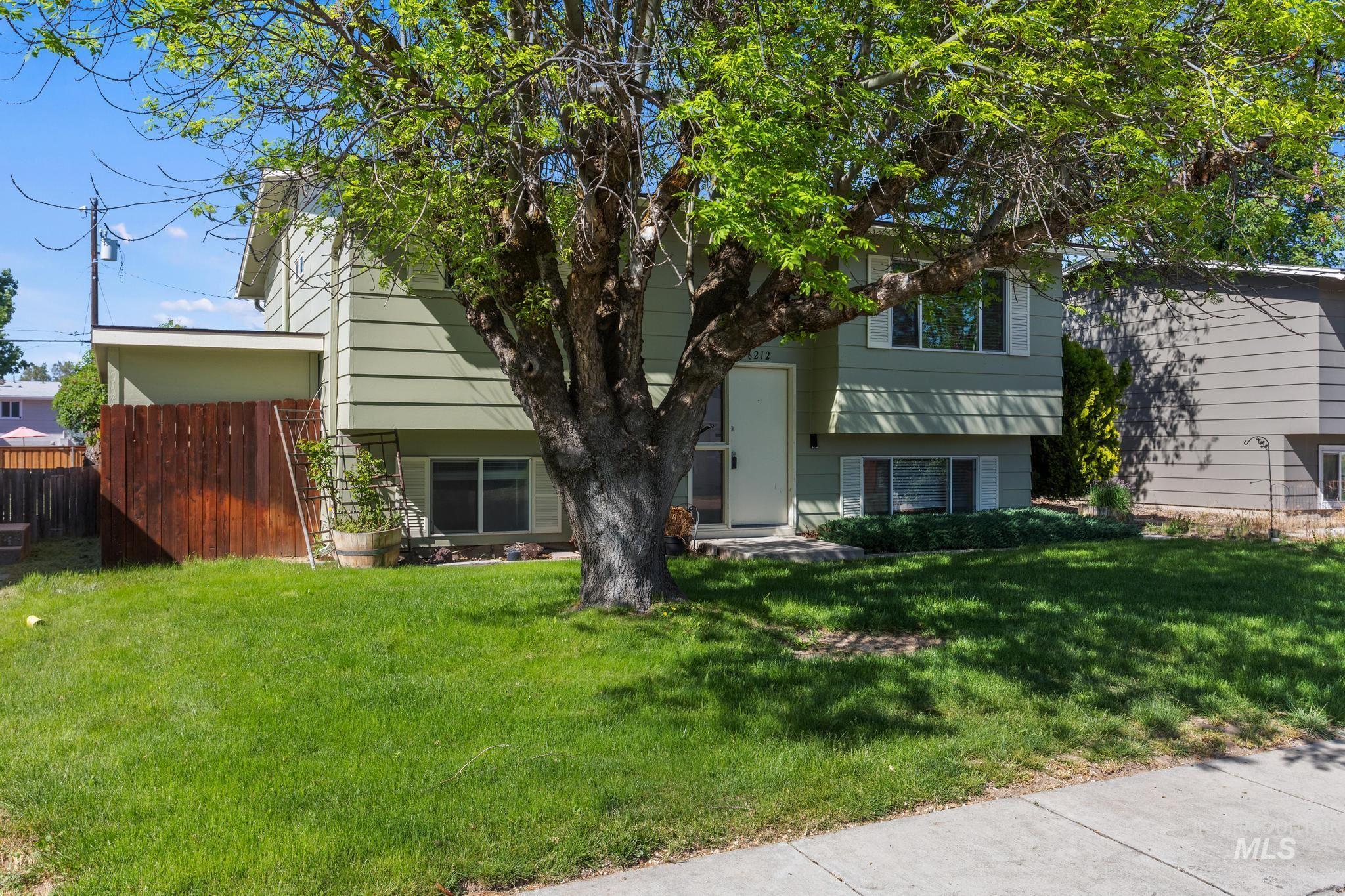 6212 W Everett St, Boise, Idaho 83704, 3 Bedrooms, 1 Bathroom, Residential Income For Sale, Price $450,000,MLS 98985699