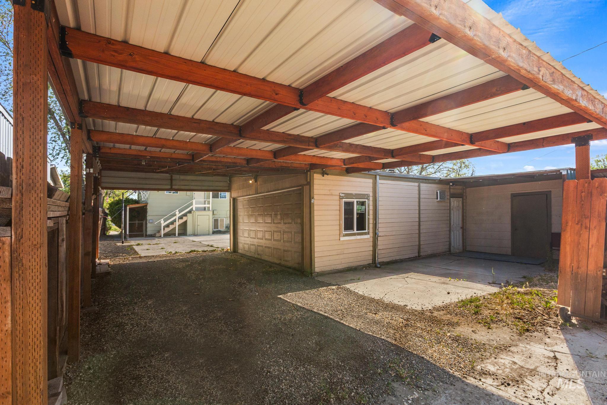 6212 W Everett St, Boise, Idaho 83704, 3 Bedrooms, 1 Bathroom, Residential Income For Sale, Price $450,000,MLS 98985699
