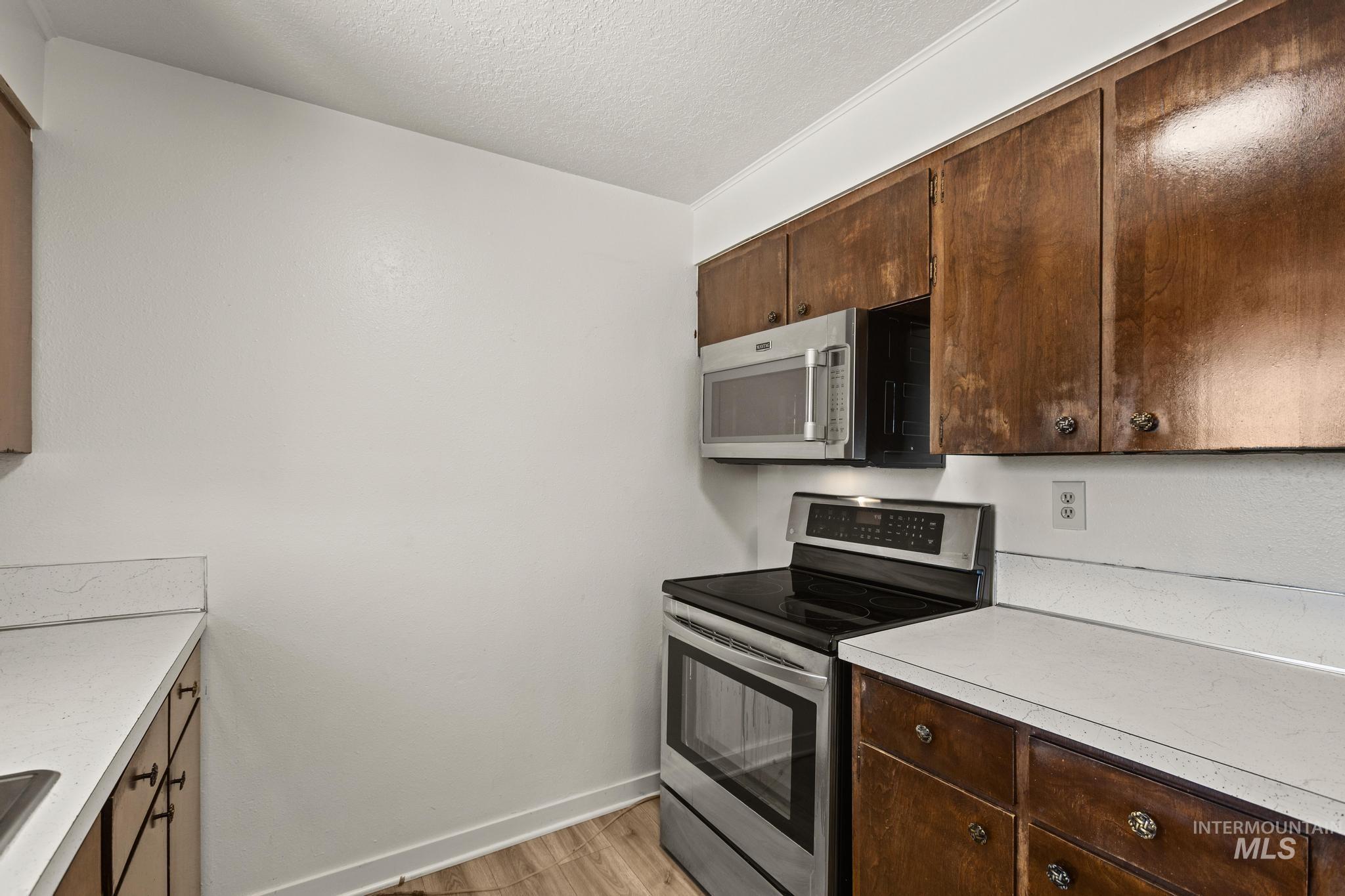 6212 W Everett St, Boise, Idaho 83704, 3 Bedrooms, 1 Bathroom, Residential Income For Sale, Price $450,000,MLS 98985699