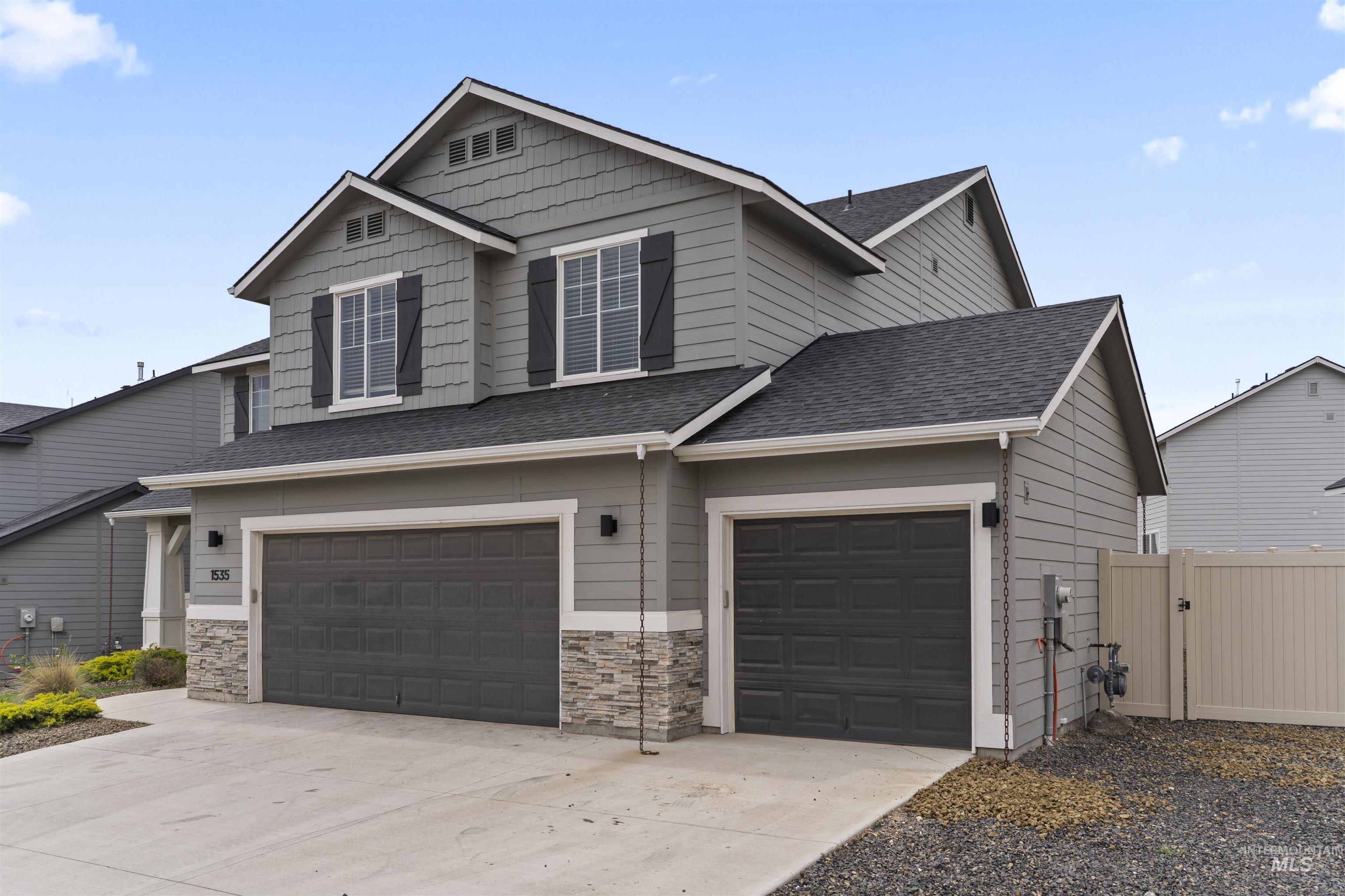 1535 N Crawford Ave, Kuna, Idaho 83634, 4 Bedrooms, 2.5 Bathrooms, Residential For Sale, Price $525,000,MLS 98985700