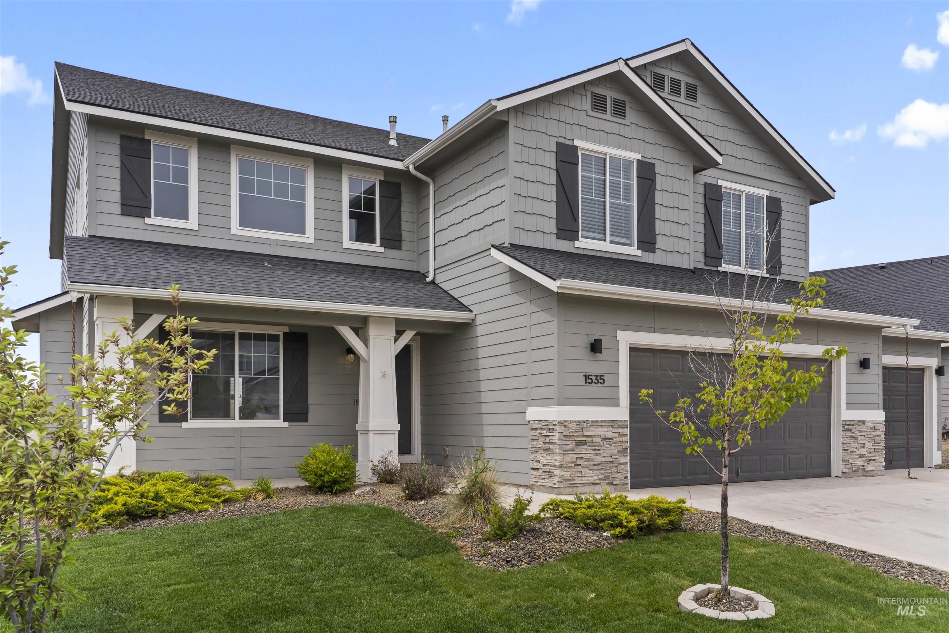 1535 N Crawford Ave, Kuna, Idaho 83634, 4 Bedrooms, 2.5 Bathrooms, Residential For Sale, Price $525,000,MLS 98985700