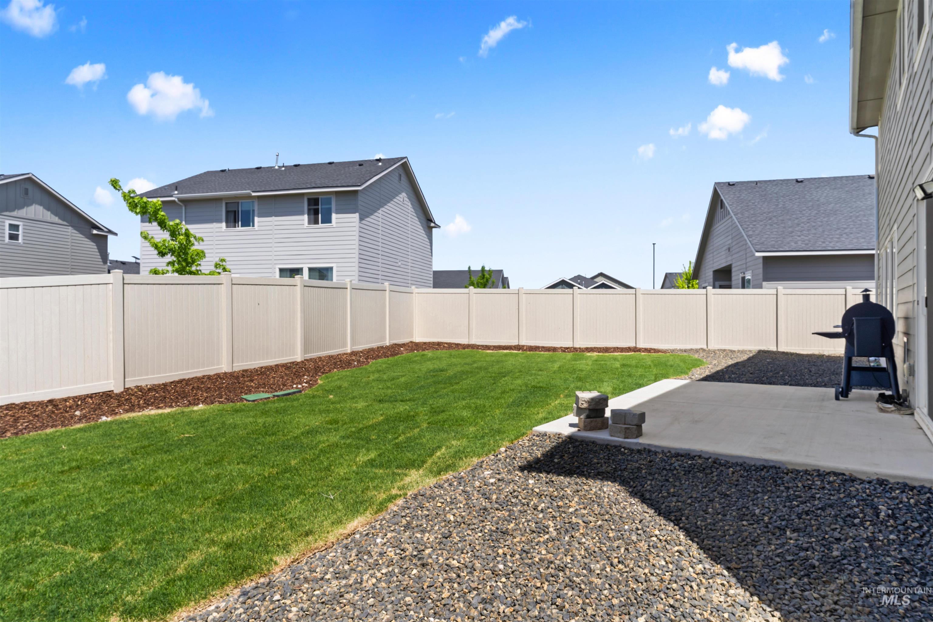 1535 N Crawford Ave, Kuna, Idaho 83634, 4 Bedrooms, 2.5 Bathrooms, Residential For Sale, Price $525,000,MLS 98985700