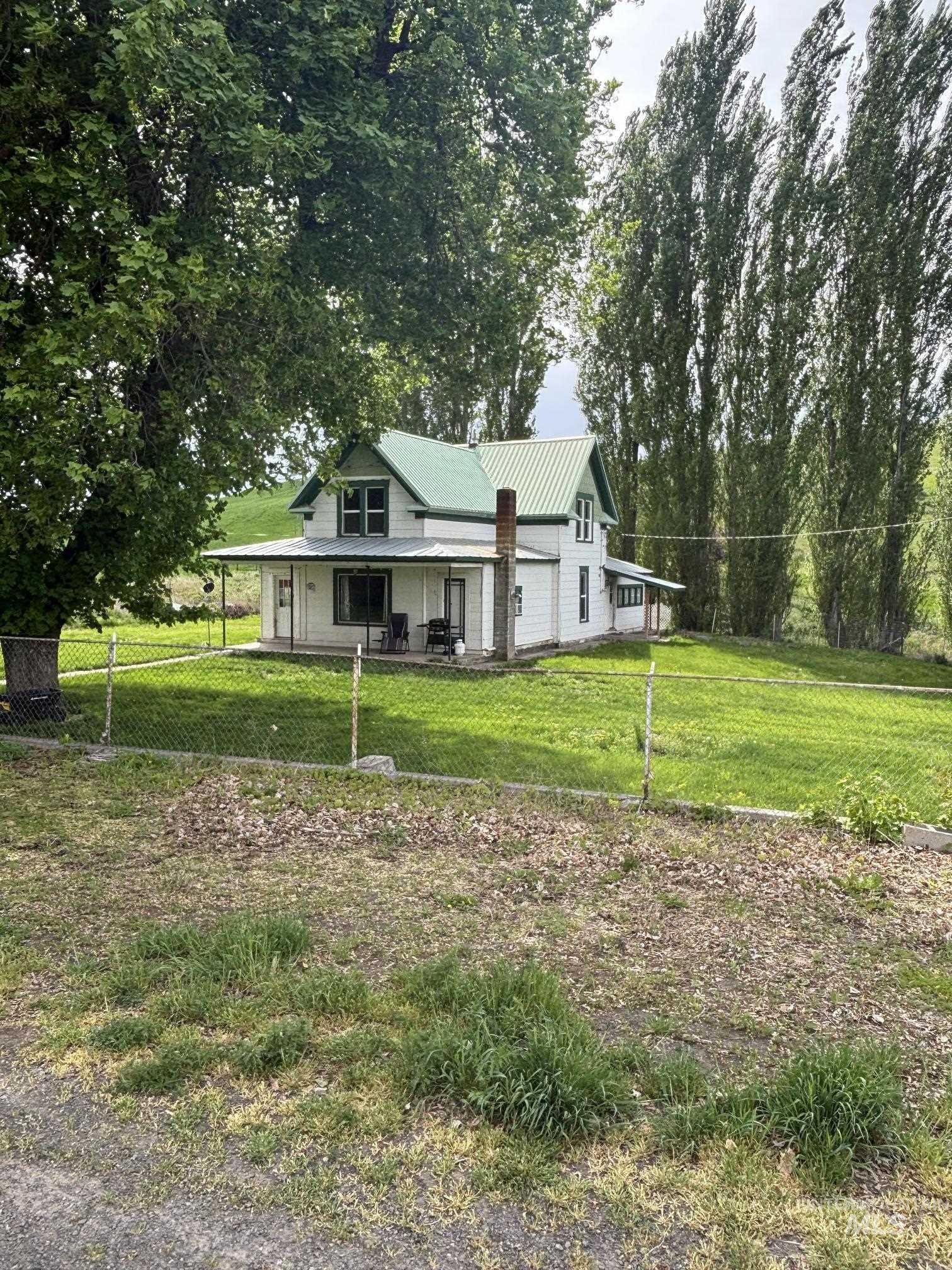 845 Malone Hill Road, Pomeroy, Washington 99403, 6 Bedrooms, 2 Bathrooms, Residential For Sale, Price $420,000,MLS 98985701